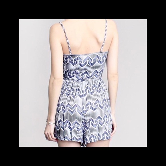 Chevron Romper - Picture 3 of 4